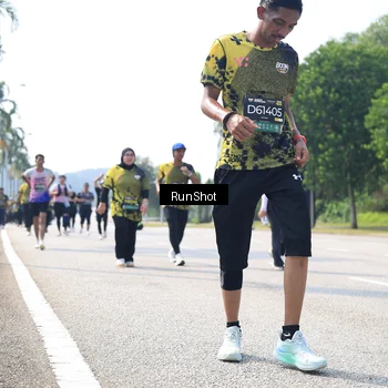Runner Photo 6945032