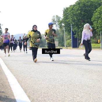 Runner Photo 6945038