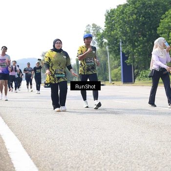 Runner Photo 6945041