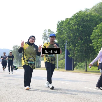 Runner Photo 6945044