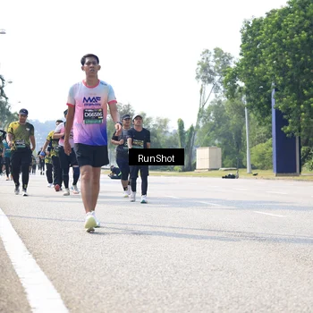 Runner Photo 6945064