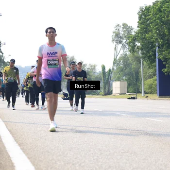 Runner Photo 6945067