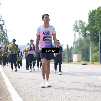 Runner Photo 6945071