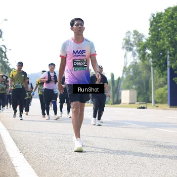Runner Photo 6945074