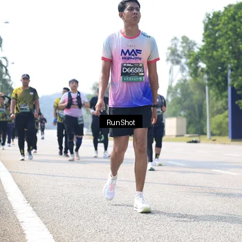 Runner Photo 6945078