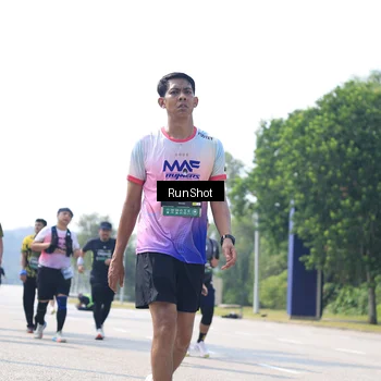 Runner Photo 6945081