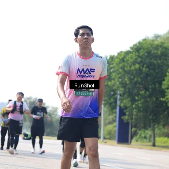 Runner Photo 6945085