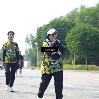 Runner Photo 6945093