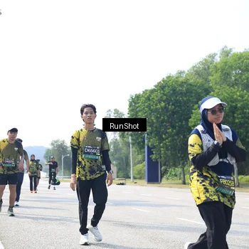 Runner Photo 6945097