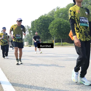 Runner Photo 6945112