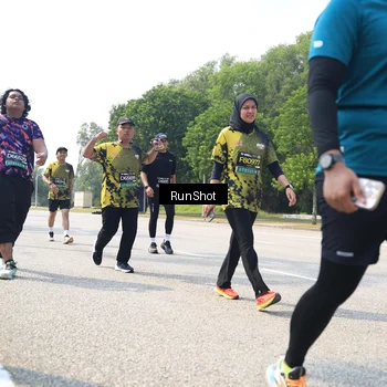 Runner Photo 6945171