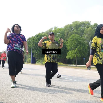 Runner Photo 6945178