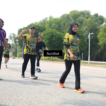 Runner Photo 6945187