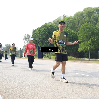 Runner Photo 6945199
