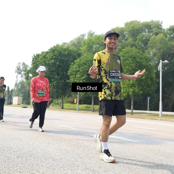 Runner Photo 6945205