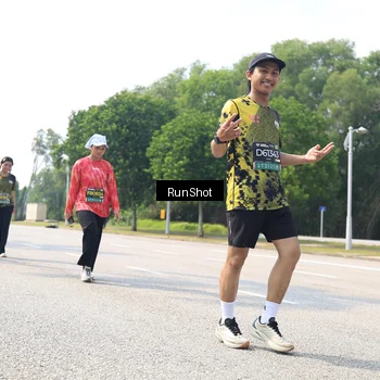 Runner Photo 6945206