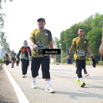 Runner Photo 6945293