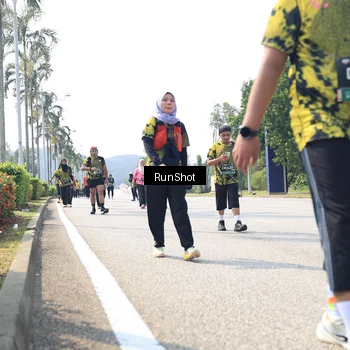 Runner Photo 6945303