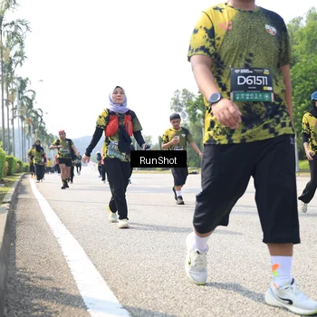 Runner Photo 6945304