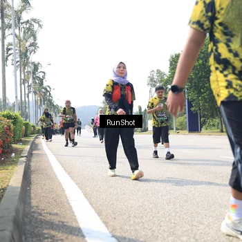 Runner Photo 6945305