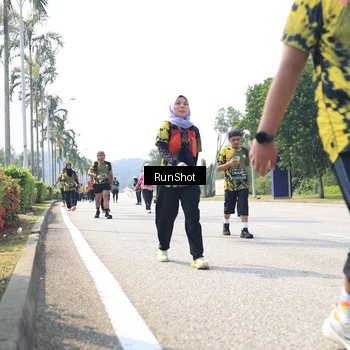Runner Photo 6945308