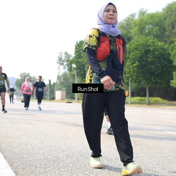 Runner Photo 6945325