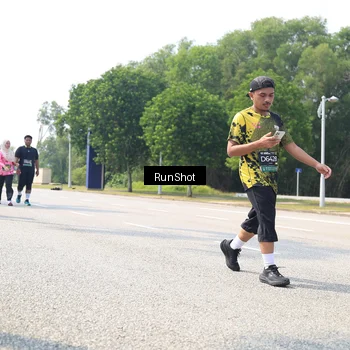 Runner Photo 6945340