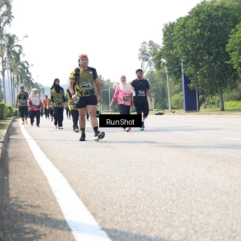 Runner Photo 6945342