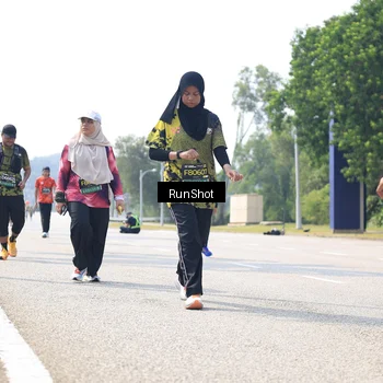 Runner Photo 6945403