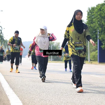 Runner Photo 6945414