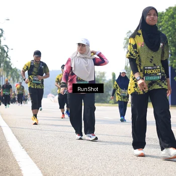 Runner Photo 6945416