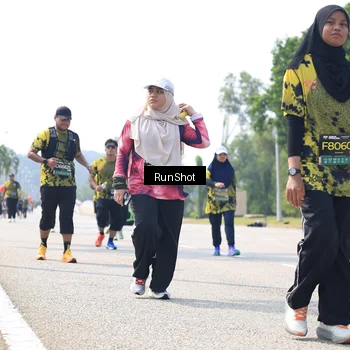 Runner Photo 6945420