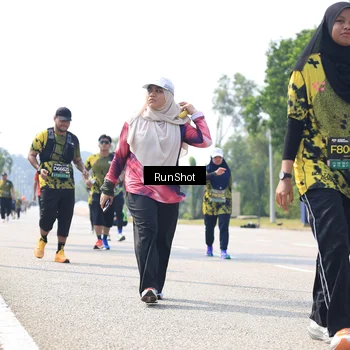 Runner Photo 6945421