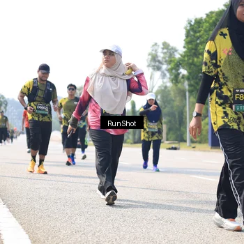 Runner Photo 6945423