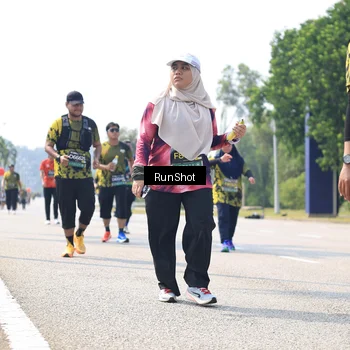 Runner Photo 6945424