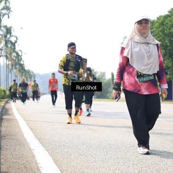 Runner Photo 6945433
