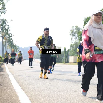 Runner Photo 6945435