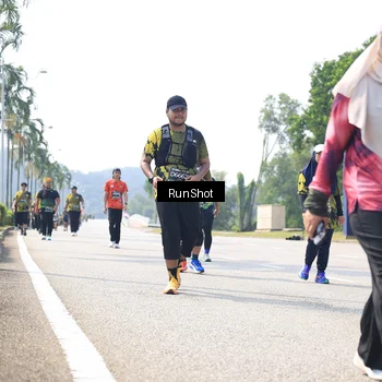 Runner Photo 6945436