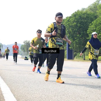 Runner Photo 6945455