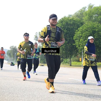Runner Photo 6945461
