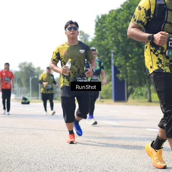Runner Photo 6945470