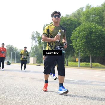 Runner Photo 6945477
