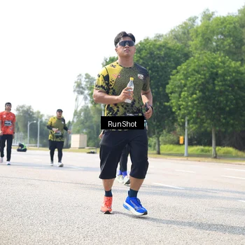 Runner Photo 6945478
