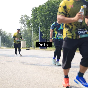 Runner Photo 6945483