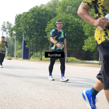 Runner Photo 6945485