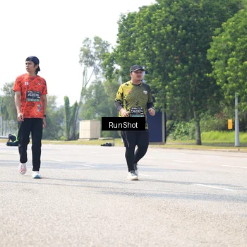 Runner Photo 6945502