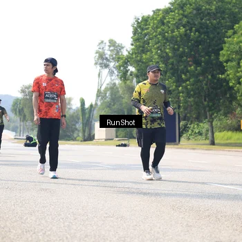 Runner Photo 6945503