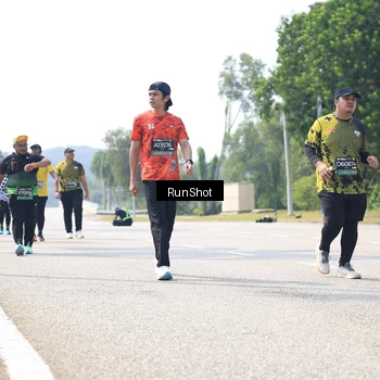 Runner Photo 6945506