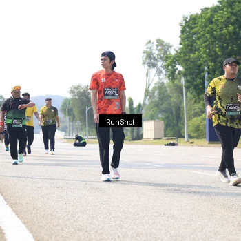 Runner Photo 6945510