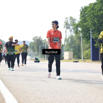 Runner Photo 6945512